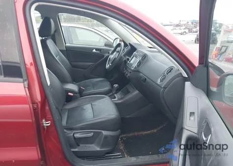 2015 Volkswagen Tiguan S from USA, damaged, VIN WVGAV7AXXFW014869